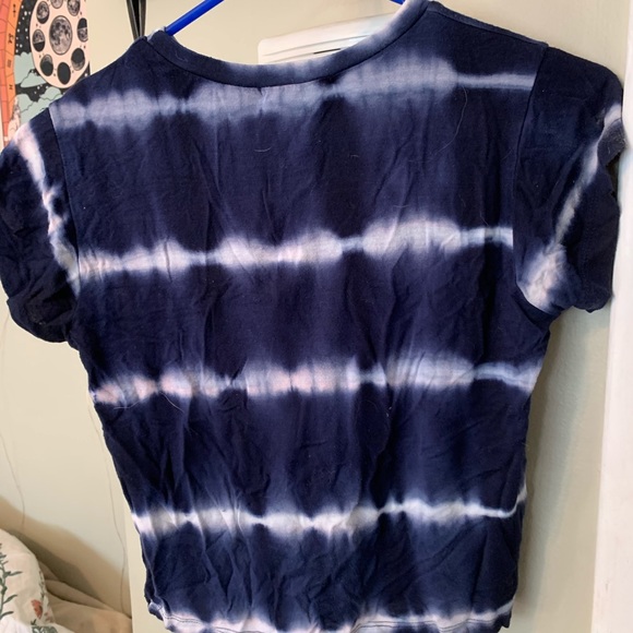 blue and white tee - Picture 2 of 3